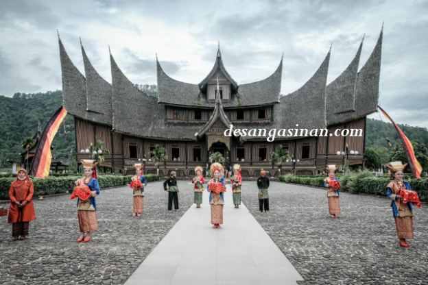 Wisata Budaya Minang